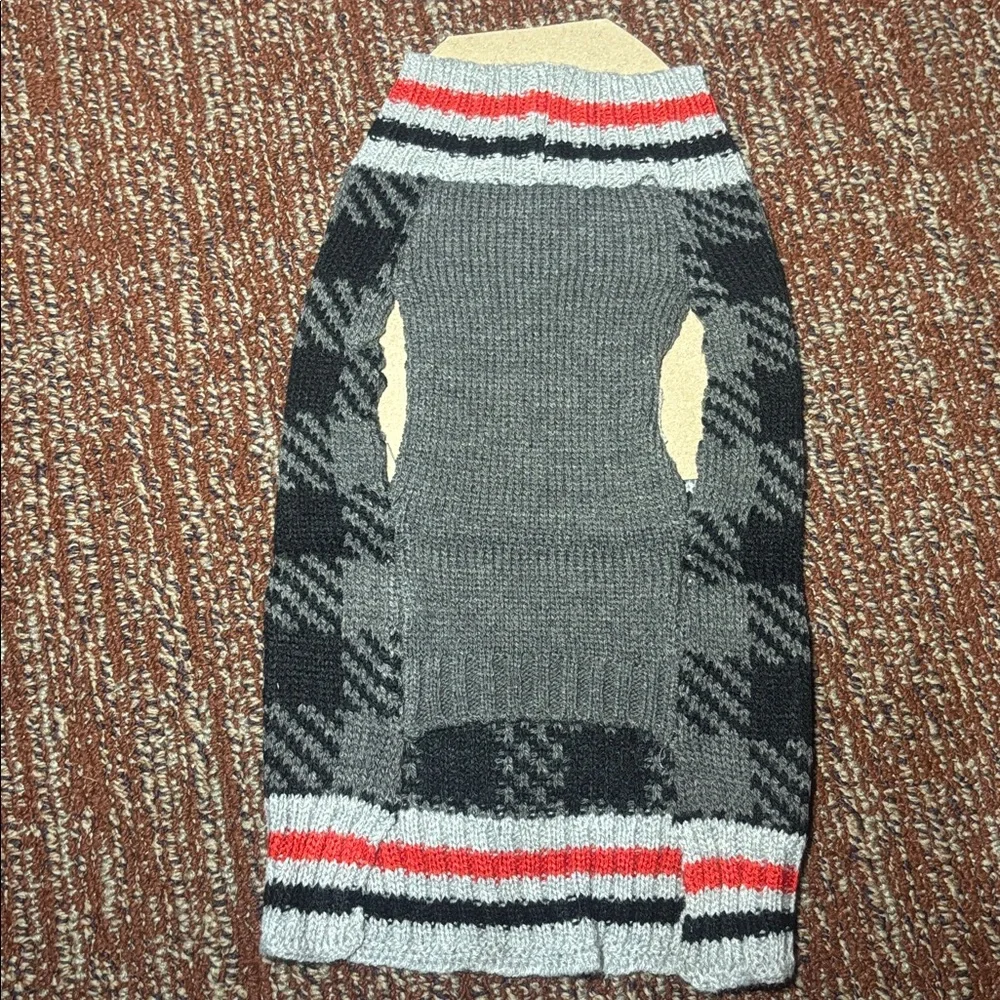 Gray and Black Plaid pet sweater holiday with Moose Design reindeer Xs dog/cat